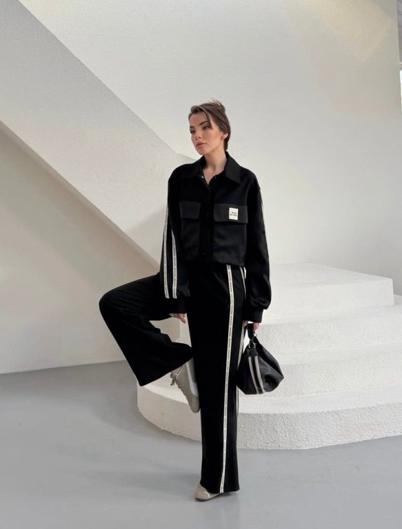 طقم dk  لون اسود كود 000208