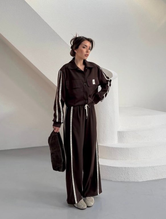 طقم dk  لون بني كود 000209