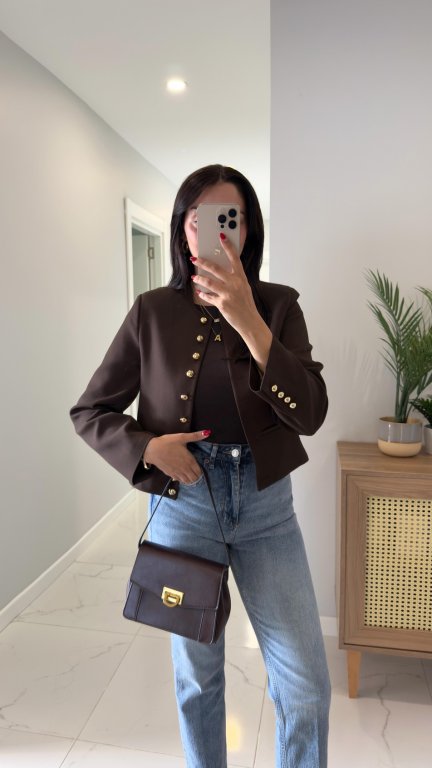 جكيت رسمي لون بني زرار ذهبي كود 00000219