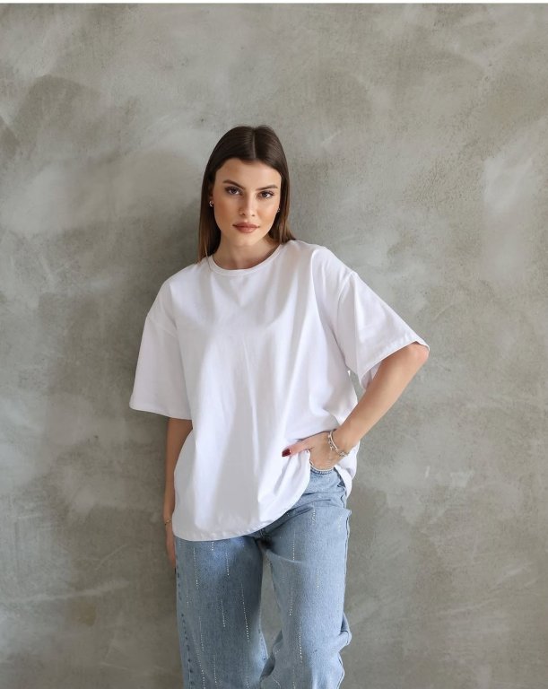 بلوز نص كم  ابيض سادة ats  كود 000000220