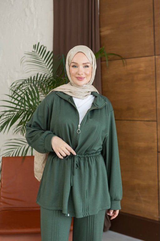 تريننج  جكيت طويل مخطط محجبات لون زيتي ysn  كود 000000335